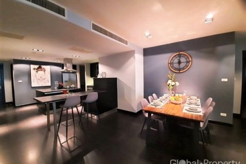 Condominio de 3 dormitorios en Pattaya, Tailandia № 100726 - foto 7