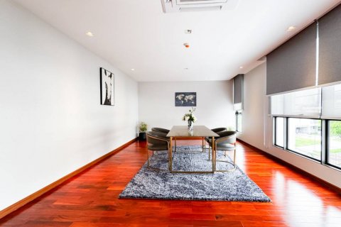 Townhouse in Bangkok, Thailand 8 bedrooms № 132607 - photo 7