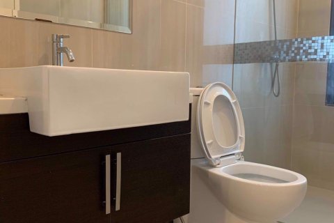 Off-Plan Villa Asoke in Bangkok, Thailand № 36829 - Foto 8