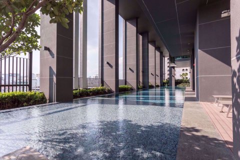 Condominio de 3 dormitorios en Huai Khwang, Bangkok, Tailandia № 81172 - foto 12
