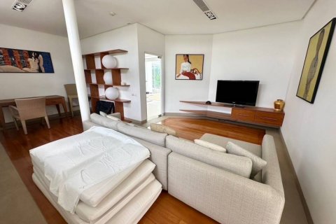 Chalet de 4 dormitorios en Phuket, Tailandia № 132792 - foto 4