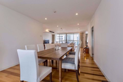 Condominio de 3 dormitorios en Watthana, Bangkok, Tailandia № 76752 - foto 9