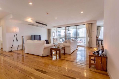 Condominio de 3 dormitorios en Watthana, Bangkok, Tailandia № 76752 - foto 6