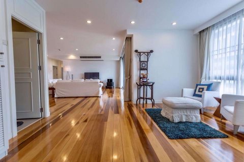 Condominio de 3 dormitorios en Watthana, Bangkok, Tailandia № 76752 - foto 11