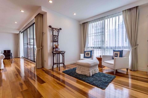 Condominio de 3 dormitorios en Watthana, Bangkok, Tailandia № 76752 - foto 12