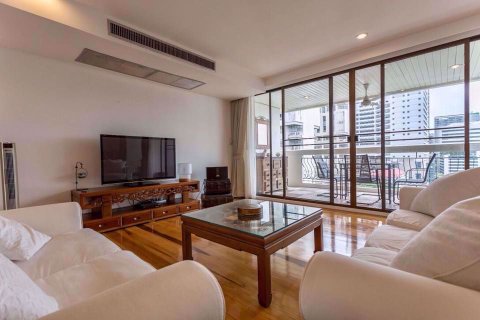 Condominio de 3 dormitorios en Watthana, Bangkok, Tailandia № 76752 - foto 4