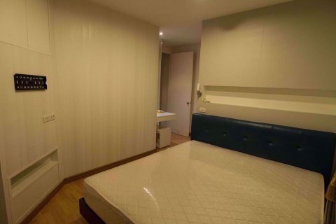 Condominio de 2 dormitorios en Thonburi, Bangkok, Tailandia № 76751 - foto 6