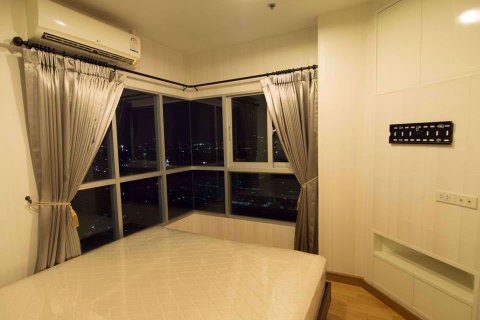 Condominio de 2 dormitorios en Thonburi, Bangkok, Tailandia № 76751 - foto 7