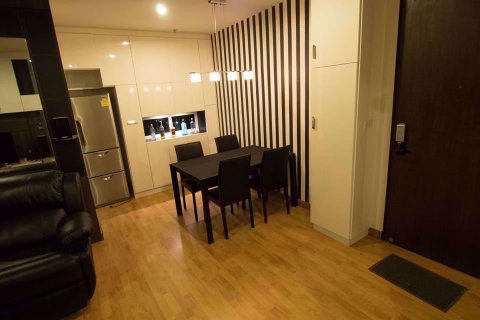 Condominio de 2 dormitorios en Thonburi, Bangkok, Tailandia № 76751 - foto 3