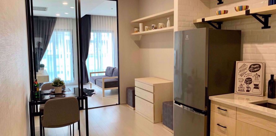 Condominio de 1 dormitorio en Bangkok, Tailandia en Noble Ploenchit № 78392
