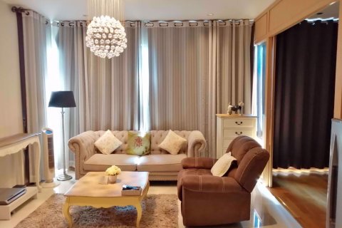 Кондоминиум с 1 спальней в Бангкоке, Таиланд в The Emporio Place № 78393