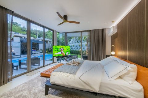 Villa in Bang Tao, Thailand 4 Schlafzimmer № 71739 - Foto 10
