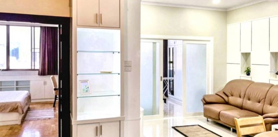 Condominio de 2 dormitorios en Bangkok, Tailandia № 119698