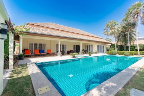 Villa in Hua Hin, Thailand 5 Schlafzimmer № 119700