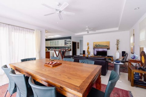 Chalet de 5 dormitorios en Hua Hin, Tailandia № 119700 - foto 7