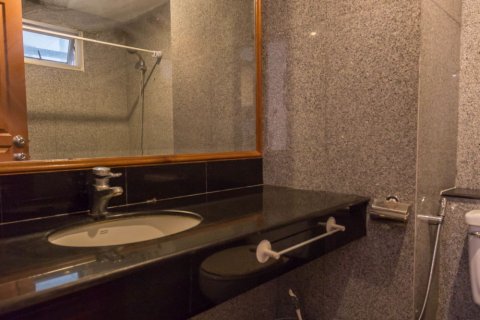 Condo in Pathum Wan, Bangkok, Thailand, 2 bedrooms № 77204 - photo 20