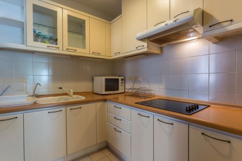 Condo in Pathum Wan, Bangkok, Thailand, 2 bedrooms № 77204 - photo 22
