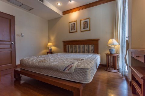 Condo in Pathum Wan, Bangkok, Thailand, 2 bedrooms № 77204 - photo 15