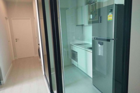 Condominio de 3 dormitorios en Huai Khwang, Bangkok, Tailandia № 77202 - foto 8