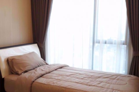 Condominio de 3 dormitorios en Huai Khwang, Bangkok, Tailandia № 77202 - foto 7