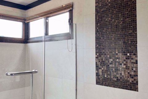 Condominio de 3 dormitorios en Watthana, Bangkok, Tailandia № 77206 - foto 12