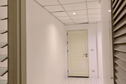 Condominio de 3 dormitorios en Watthana, Bangkok, Tailandia № 77206 - foto 6