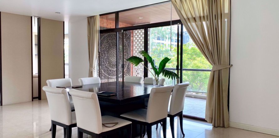 Condominio de 3 dormitorios en Watthana, Bangkok, Tailandia № 77206