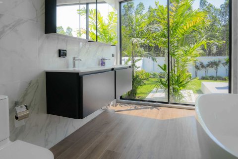 Casa de 4 dormitorios en Chiang Mai, Tailandia № 126105 - foto 17