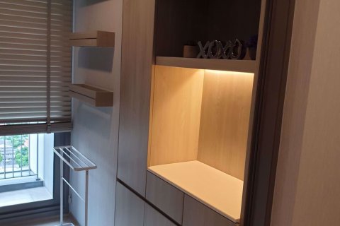 Condominio de 1 dormitorio en Phra Khanong, Bangkok, Tailandia № 76201 - foto 5