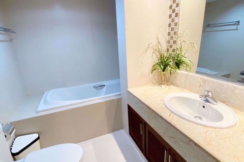 Condominio de 3 dormitorios en Watthana, Bangkok, Tailandia № 76202 - foto 8