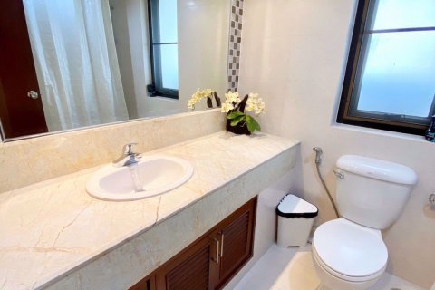 Condominio de 3 dormitorios en Watthana, Bangkok, Tailandia № 76202 - foto 9