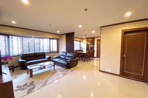 Condominio de 3 dormitorios en Watthana, Bangkok, Tailandia № 76202 - foto 3