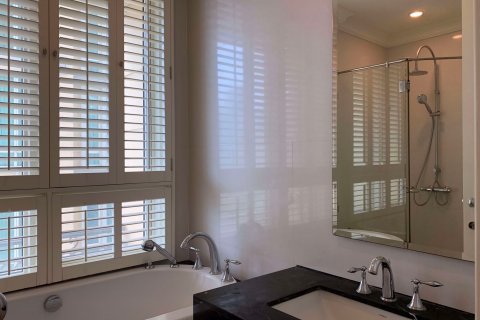 Condominio de 2 dormitorios en Watthana, Bangkok, Tailandia № 76197 - foto 5