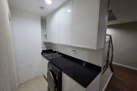 Condominio de 3 dormitorios en Bangkok, Tailandia № 132424 - foto 3