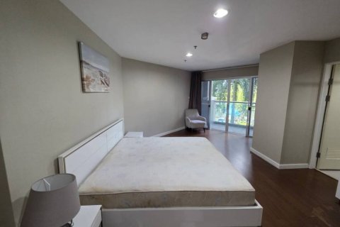 Condominio de 3 dormitorios en Bangkok, Tailandia № 132424 - foto 8