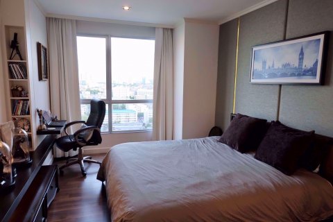 Condominio de 1 dormitorio en Thonburi, Bangkok, Tailandia № 76588 - foto 6