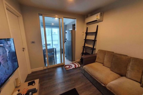 Condominio de 1 dormitorio en Watthana, Bangkok, Tailandia № 76591 - foto 3
