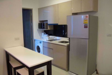 Condominio de 1 dormitorio en Khlong Toei, Bangkok, Tailandia № 76593 - foto 4