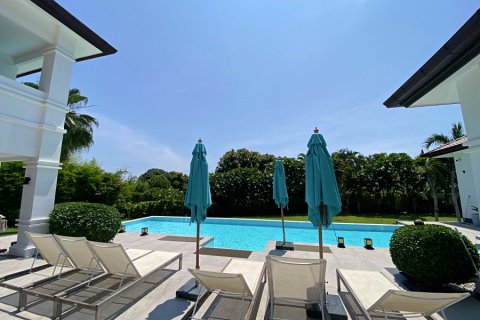 Casa de 4 dormitorios en Hua Hin, Tailandia № 125090 - foto 7