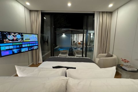 Villa in Bang Tao, Thailand 5 bedrooms № 74434 - photo 2