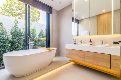 Villa in Bang Tao, Thailand 5 bedrooms № 74434 - photo 16