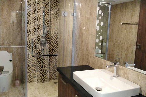 Sobre plano GRAND AVENUE RESIDENCE en Pattaya, Tailandia № 25455 - foto 18