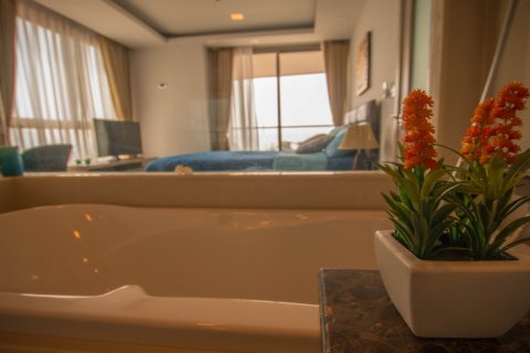 Wohnung in Pattaya, Thailand 2 Schlafzimmer № 105182 - Foto 14