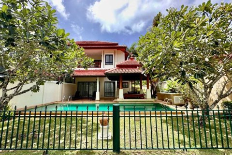 Casa de 3 dormitorios en Bang Tao, Tailandia № 105181 - foto 15