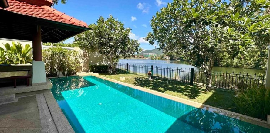 Casa de 3 dormitorios en Bang Tao, Tailandia № 105181