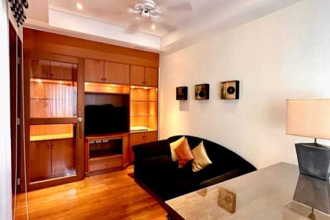 Casa de 3 dormitorios en Bang Tao, Tailandia № 105181 - foto 12