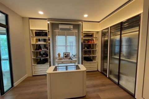Haus in Saphan Sung, Bangkok, Thailand 5 Schlafzimmer № 123853 - Foto 12