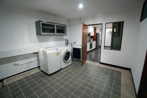 คอนโดมิเนียมในวัฒนา, กรุงเทพฯ, ประเทศไทย, 3 ห้องนอน № 123854 - รูปถ่าย 15