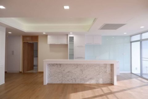 คอนโดมิเนียมในวัฒนา, กรุงเทพฯ, ประเทศไทย, 3 ห้องนอน № 123855 - รูปถ่าย 2