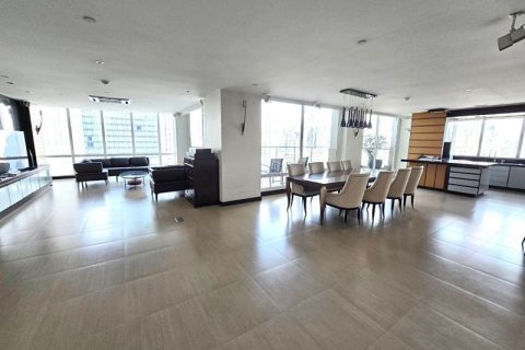 คอนโดมิเนียมในวัฒนา, กรุงเทพฯ, ประเทศไทย, 4 ห้องนอน № 123859 - รูปถ่าย 10